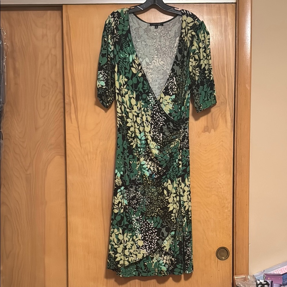 Karen Kane XL Floral Green Dress